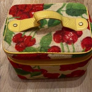 Juicy Couture make-up case train